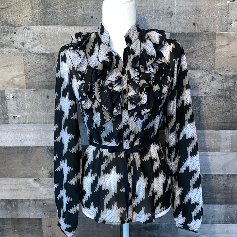 GO International Long Sleeve Ruffle Front Top Size S